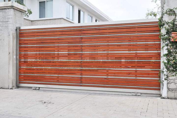 Nous fabriquons des portails coulissant et battants.